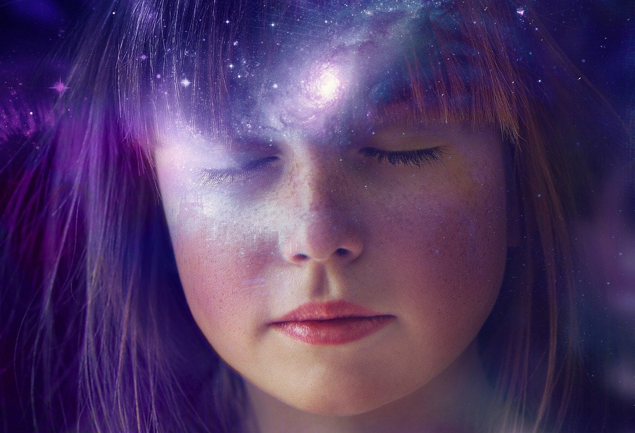 girl, universe, fantasy-5801511.jpg